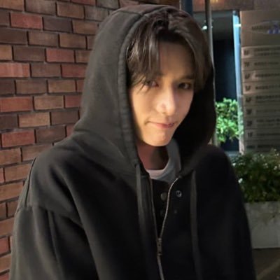 loveligyu's profile picture. i talk a lot about my ✨interests✨