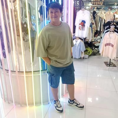 lad_cha52454's profile picture. 