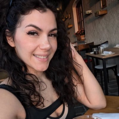 lauracooke2025's profile picture. Jovial, single, no kids, need a serious relationship that can lead to marriage