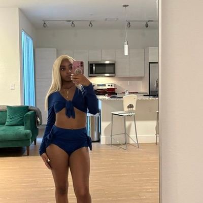 azalea66408's profile picture. Ya fav big tittie ebony slut
Follow
🍒. Caramel
Milkers on deck 🍯
•
DM For Menu 💰
Cuckold Goddess 🫅

Here is my telegram username :
https://t.co/wvA24KzWqF