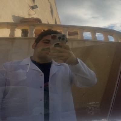hs33428's profile picture. medical student / just   🩺👨‍⚕️