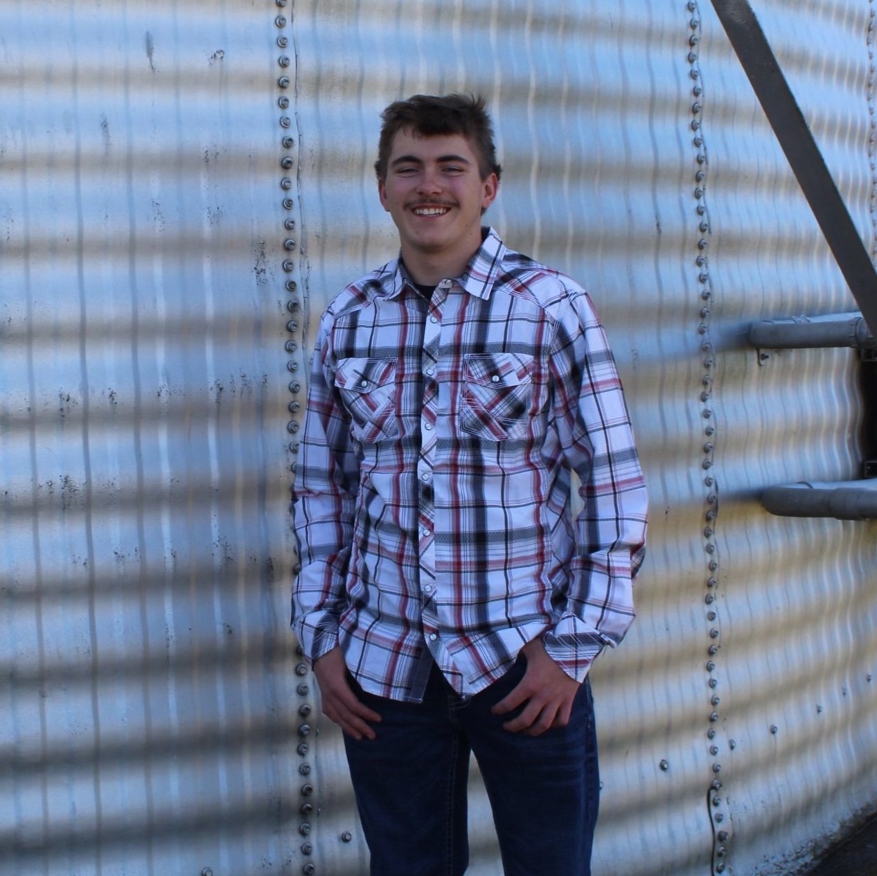 brus67v's profile picture. 