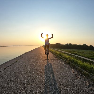 kmonika97's profile picture. 