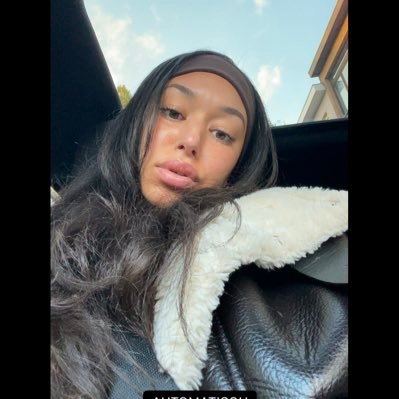 fjss_o's profile picture. Allah le sait