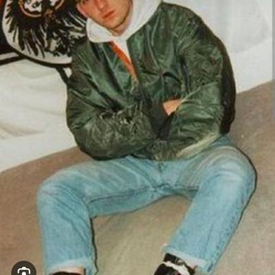 andrescore13's profile picture. soy gay , soy de derecha . extremista. fuck islam fuck judío . viva Chile ... fuera la cultura caribeña. Kast presidente.