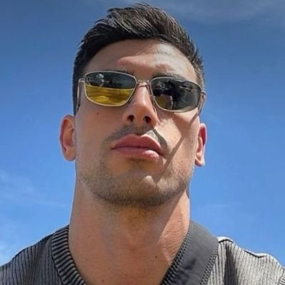 Amirarsalanha's profile picture. نوشتنم از یه دلخوری ساده شروع شد، هنوز می نویسم، چون هنوز دلخورم، ساده می نویسم، چون ساده شروع شد.