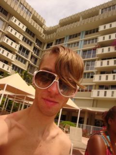 burnmi's profile picture. 