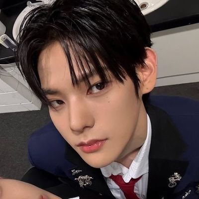 kmzguerd's profile picture. 