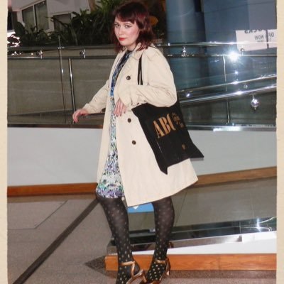 SophieSharpie's profile picture. Ain't it time we started living?