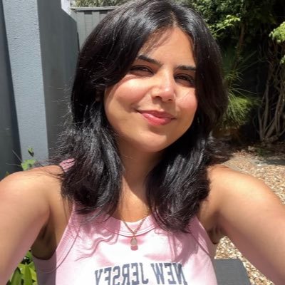 prashitadabas's profile picture. Just a girl trying to read charts better than her emotions Currently in Melbourne 🇦🇺