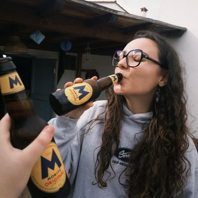 ainaaivars's profile picture. el poble salva al poble d'eixos putos merdes

psicologia uv