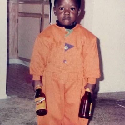 Adealafia001's profile picture. For God so love the world 🌏 he gave us Davido ✝️🇧🇪30BG