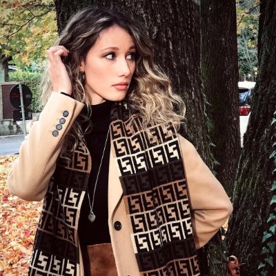 Lateautumn_10's profile picture. I see my own growth and transformation in the changing colors of each leaf.