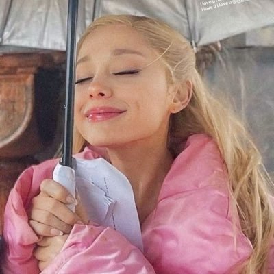 tiffanysgrande's profile picture. got me losing my breath - 21yrs old