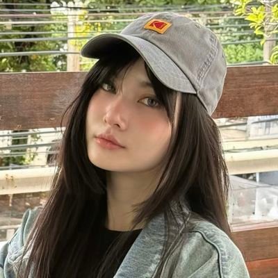 xbenzim's profile picture. ~