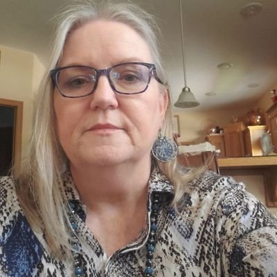 jennie7687's profile picture. Got scammed out of $28,000 so I now expose the scumbags 💰. Follow and message if you've been a victim of scammers?