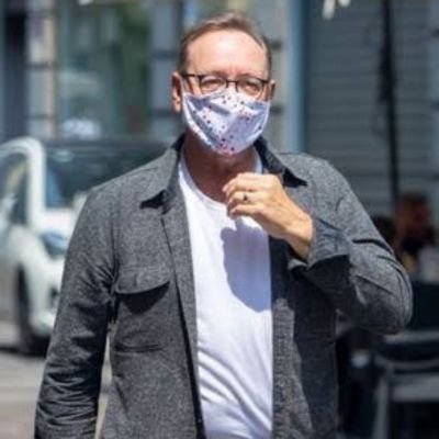 Officialchat471's profile picture. 