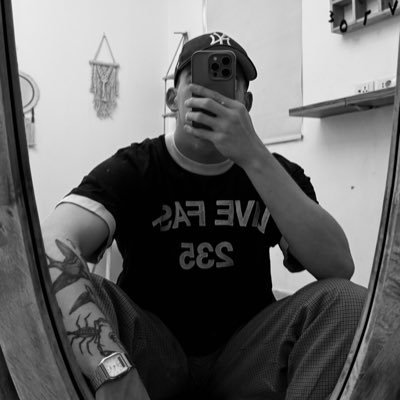 iaslfw's profile picture. Just a guy, who tries to be his own god, while completing his https://t.co/AUNxxcjZ4D in Business Informatics