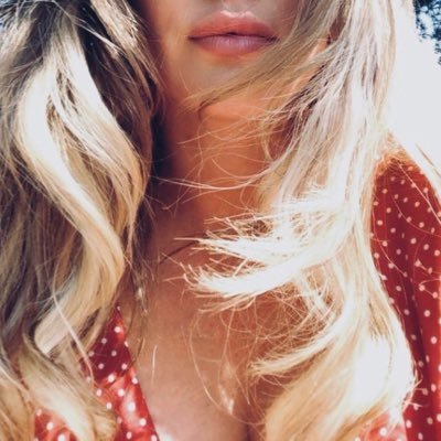 Black_Swaan__'s profile picture. 𝚈𝚒𝚙𝚙𝚎𝚎-𝚔𝚒-𝚢𝚊𝚢, 𝚙𝚊𝚞𝚟𝚛𝚎 𝚌𝚘𝚗 !