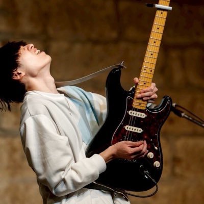 aoirocaster's profile picture. アオイロエウレカ(@aoiroeureka_) でギター弾いてます/ギターヒーローになりたいです/作曲、作詞、編曲