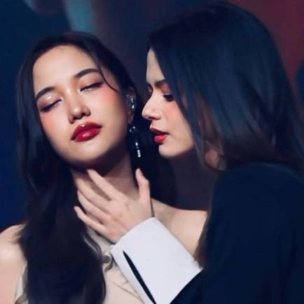 LisbethSie74632's profile picture. 