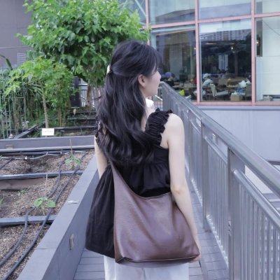 vlhhfzzzaa's profile picture. A woman who lives for travel days. Been to Sweden, Portugal, and Italy. My goal is simple: explore as much of Europe as I can.