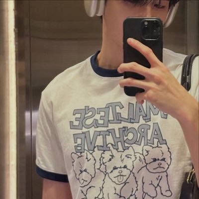 ohmkittyy's profile picture. backup account @ywstao | jimmyohm • tutoryim • maxnat • ouroad • williamest