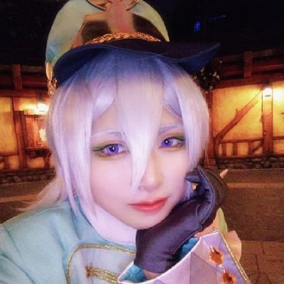 moon__cos's profile picture. 20↑/163㌢/重加工すぎて存在しない
あんスタ ツイステ 今は刀剣にお熱🔥
宅コスメインかも