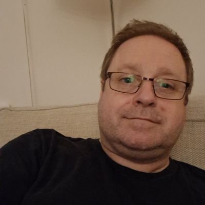 j737373x's profile picture. Open minded 50 something, open to collabs