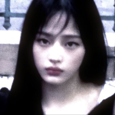cherinmiya's profile picture. 𝗉𝖾𝗉𝗍í𝖽𝖾𝗈⠀ 诗人，⠀𝖿𝗅𝗈𝗋