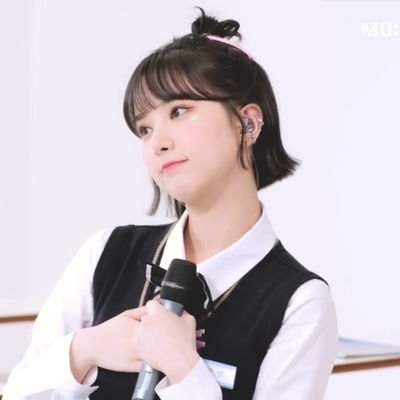 rlo_blue's profile picture. bucin una doun | tempat aman ngeyapping