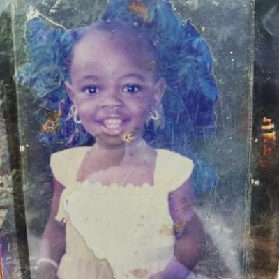 my_amou's profile picture. BAC+5👩🏾‍🎓| Islam S94-V5 🙏🏾| AIESECer💕| Barça 💙❤️| Food addict | Ivorian | Enjoy life with smile YOLO 💃🏽| 👻 my.amou| IG my_amou | Follow @bazarivoire