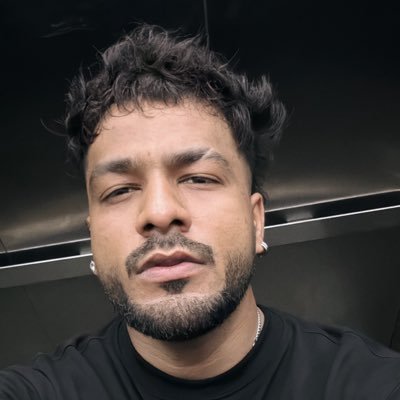 thatnikhil66's profile picture. Shoot for the Stars, Aim for the Moon...