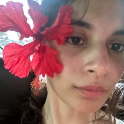 pyarasitara's profile picture. aspiring waitress