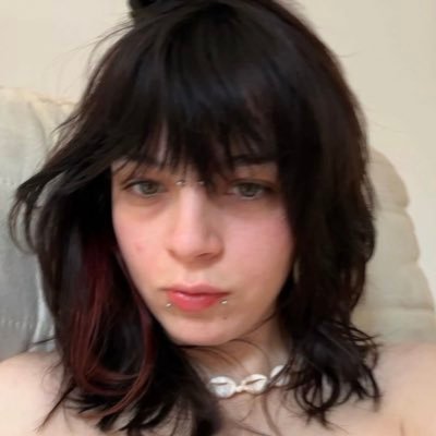 laurslith's profile picture. nerd & engraçadinha ⚢ | @jaguadartte🫀