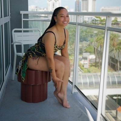 iNkedUpYella's profile picture. 