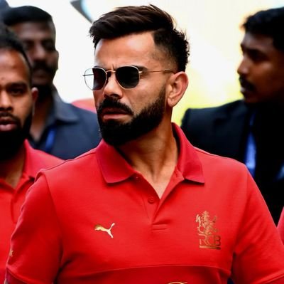 VkRkMb's profile picture. Movies by night, cricket by day. Reviews, analysis, and endless debates on cinema & the gentleman’s game || Editor||