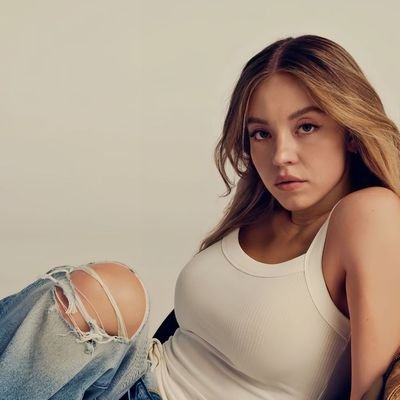 sydneyOfficeMai's profile picture. American actress 🇺🇲 | Model | Producer
                 secret page 🤫