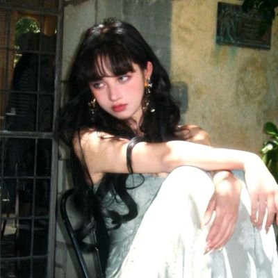 glittercha0's profile picture. 내 기억을 모두 잊어줘