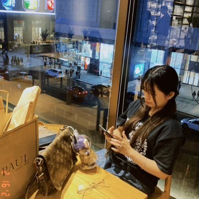 nicuh2113's profile picture. 