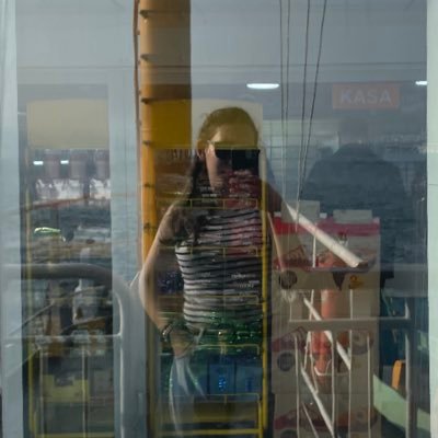 SHonestian's profile picture. They say that faith can move a mountain but I'm built for the climb🎢