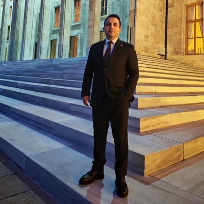 AlperenBora95's profile picture. 