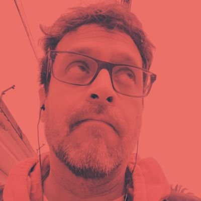 eduardovarascar's profile picture. Escritor y periodista. Antes: GK, Primicias, El Telégrafo, El Comercio. Publica en varios medios de aquí y de afuera. Ha ganado premios literarios.