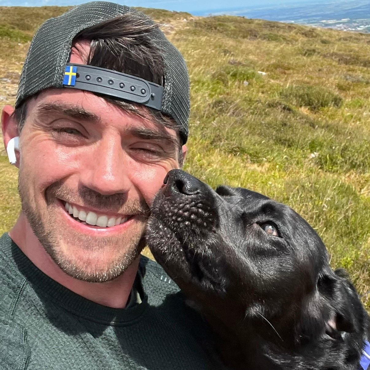 Cliffordh89's profile picture. 