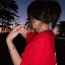 Erjula3053's profile picture. 