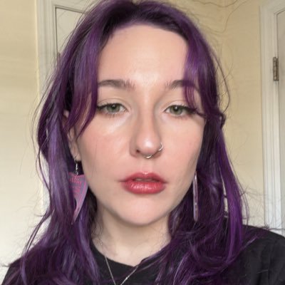 grceIandtoo_'s profile picture. 26 yr old silly lil dyke | they/she