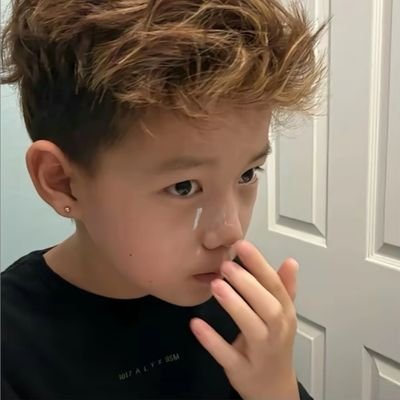 huzi6663584921's profile picture. 济南🦆 05-187-140 属性switch