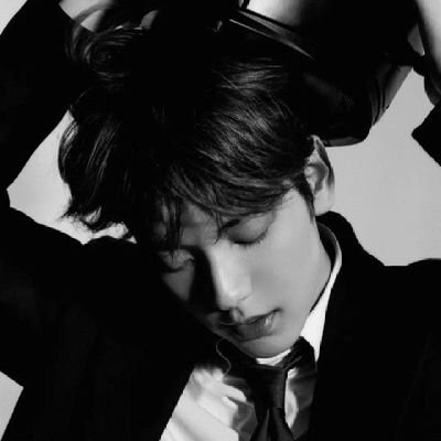 soobintr's profile picture. https://t.co/TjoTkn9jMo Humbly leads TXT.
