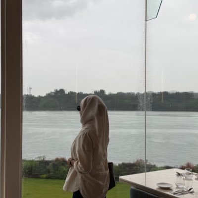 MintAzmi_'s profile picture. 