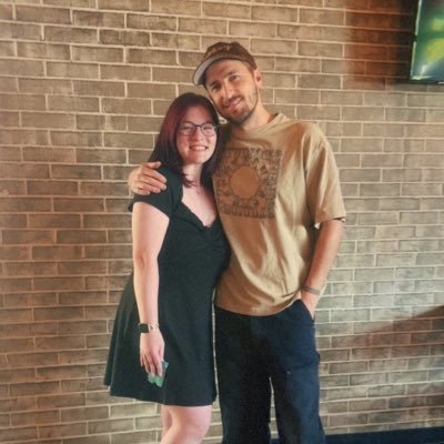 erinsbrandnew's profile picture. #1 brand new stan ||| future asl interpreter 🤟🏻 ||| the girl who stones sunglasses ||| kendall’s wwg 12.10.23 ❄️🌎